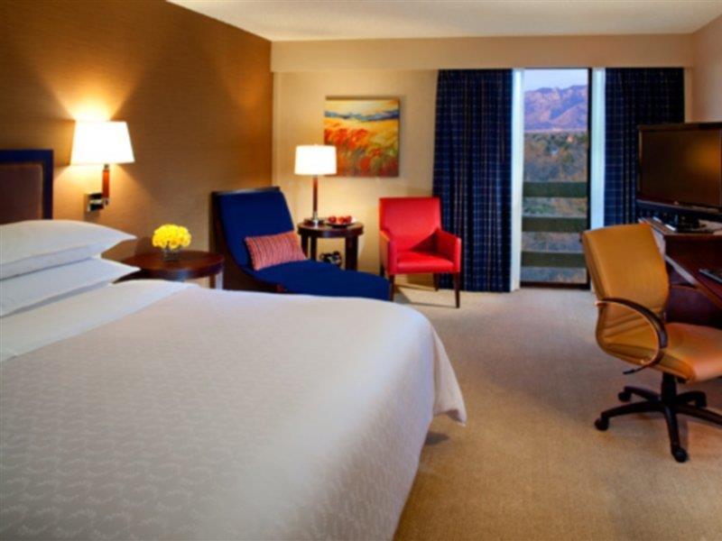 Sheraton Albuquerque Uptown By Marriott Εξωτερικό φωτογραφία